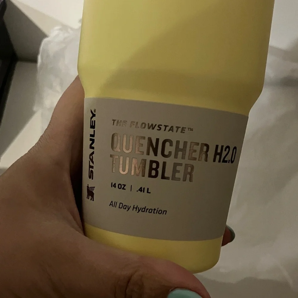 NEW Stanley Yellow 14 ounce Tumbler with Gray Lid and Straw pomelo color - Picture 2 of 8